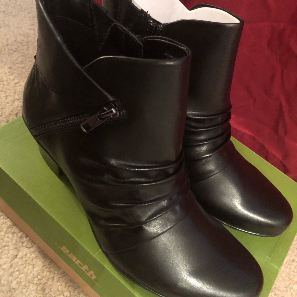 Earth brand booties